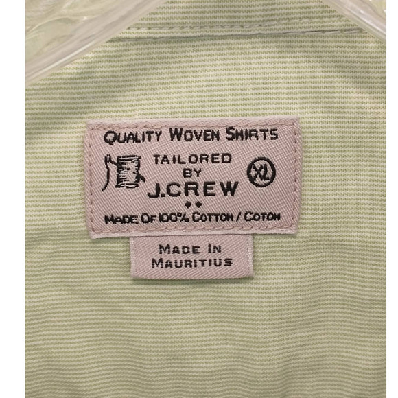 J. Crew Woven Button Down Shirt. Men's XL. Light Green. - Picture 4 of 4